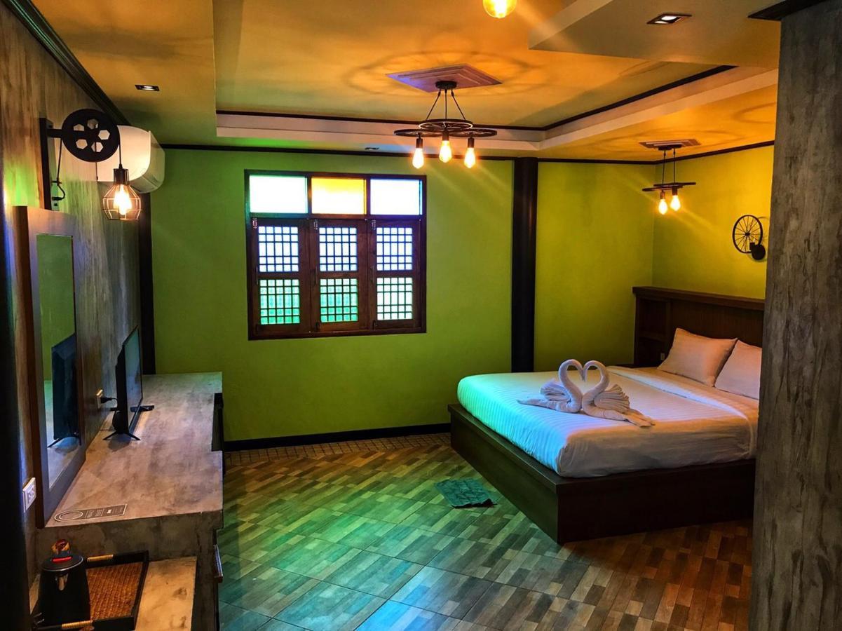 Mangrove House Lanta Old Town Hotel Ko Lanta Exterior foto