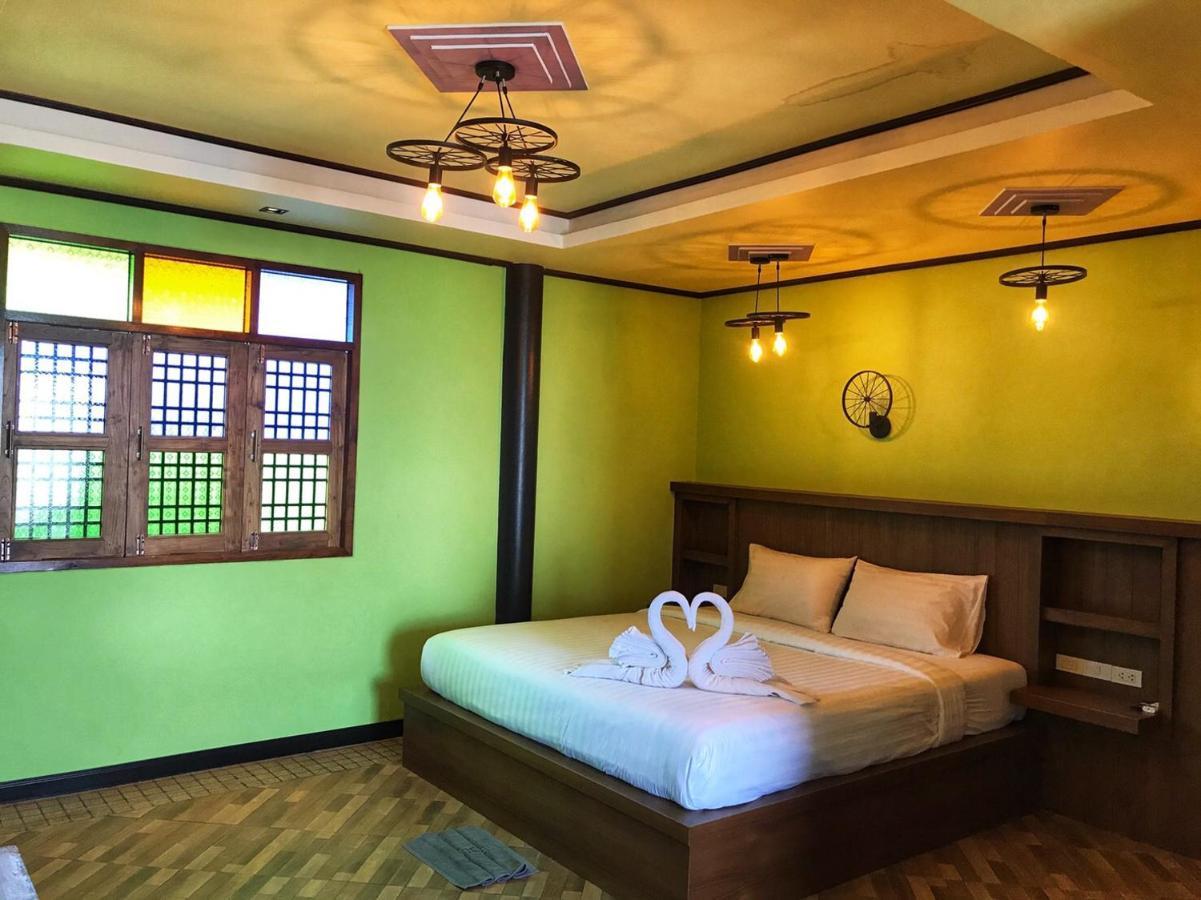 Mangrove House Lanta Old Town Hotel Ko Lanta Exterior foto