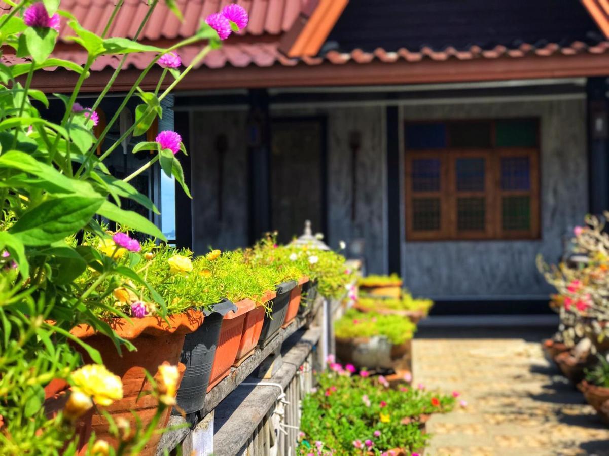 Mangrove House Lanta Old Town Hotel Ko Lanta Exterior foto